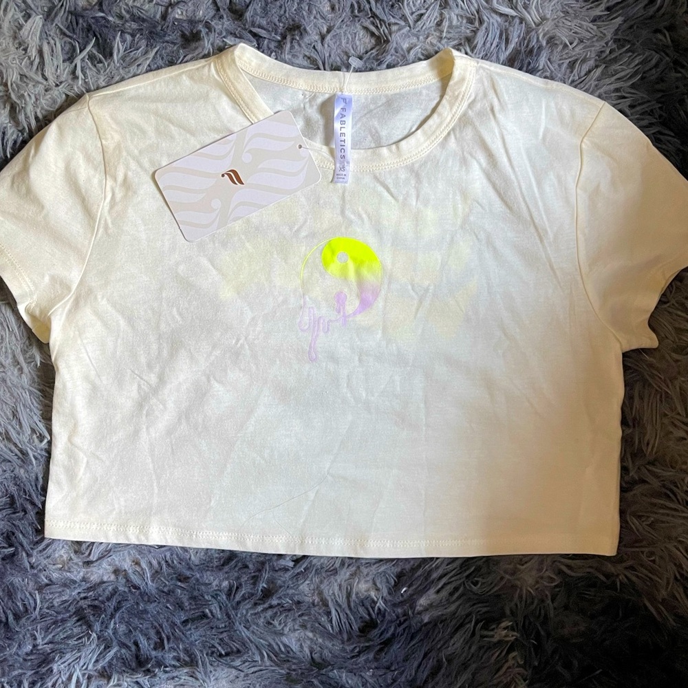Fabletics Cropped Tee - Picture 6 of 9